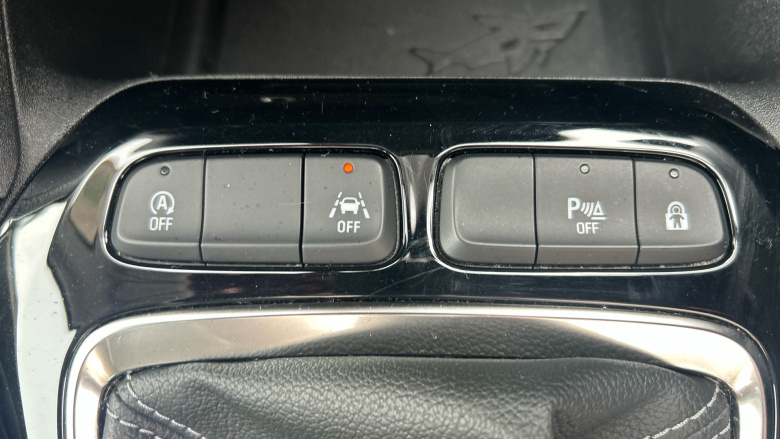 Vauxhall Corsa 1.2 SE Nav Premium 5dr Petrol Hatchback